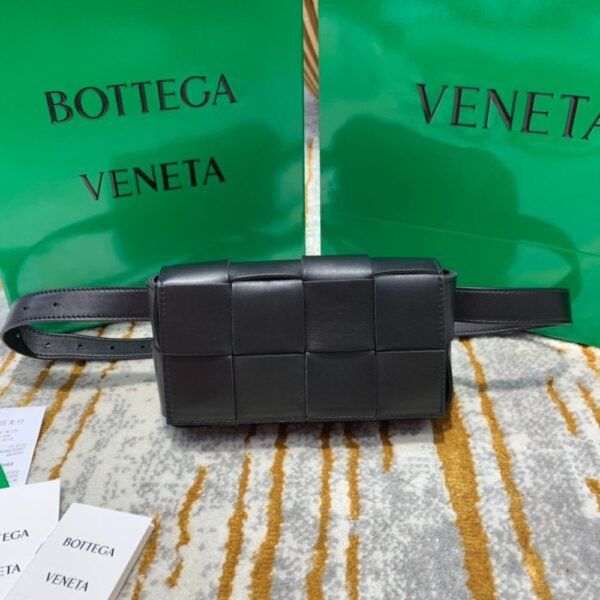 Bottega Veneta  The Belt Cassette 639367 Black