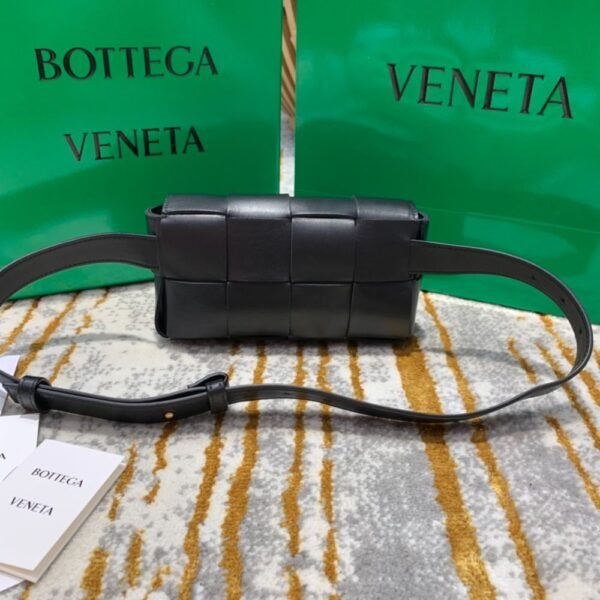 Bottega Veneta  The Belt Cassette 639367 Black