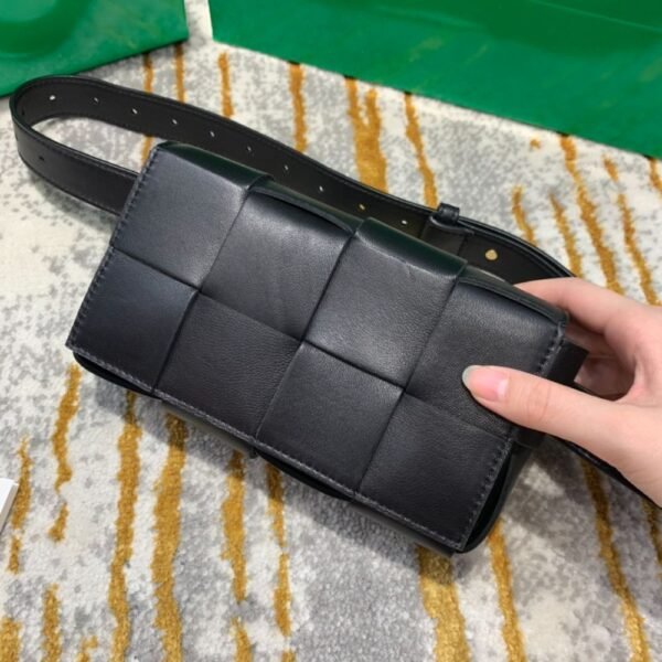 Bottega Veneta  The Belt Cassette 639367 Black