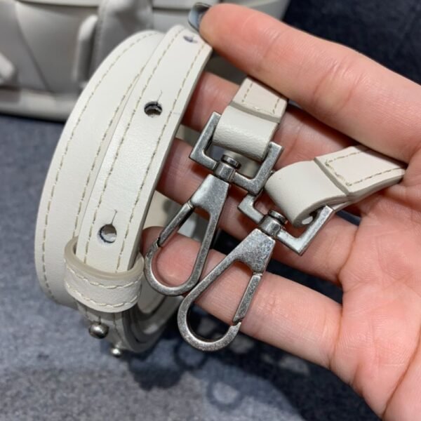 Bottega Veneta  Arco 29 Plain Weave 575941 White