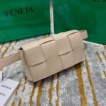 Bottega Veneta The Belt Cassette 639367 Milk Tea