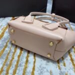 Bottega Veneta  Arco 29 Plain Weave  600606 Apricot