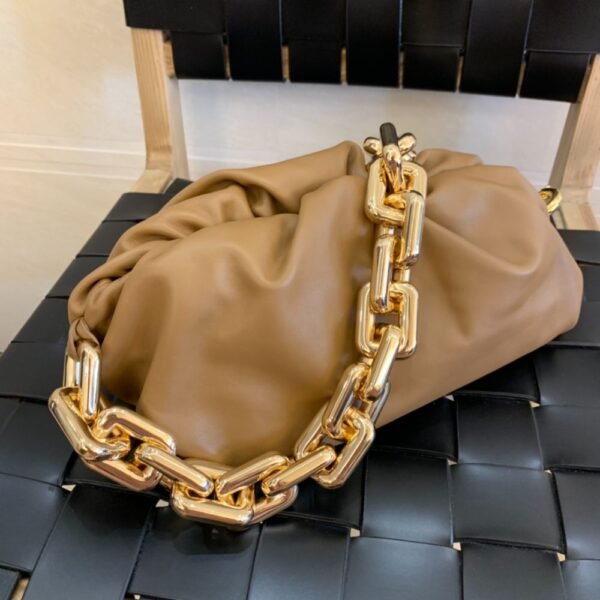 Bottega Veneta The Chain Pouch Khaiki 620230