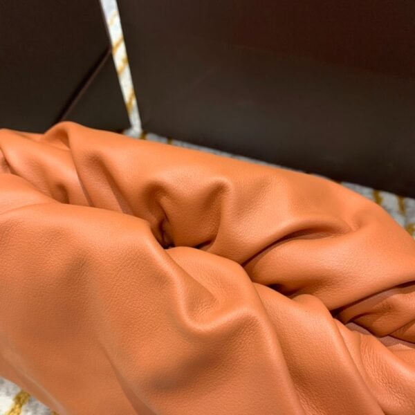 Bottega Veneta The Chain Pouch Orange 620230