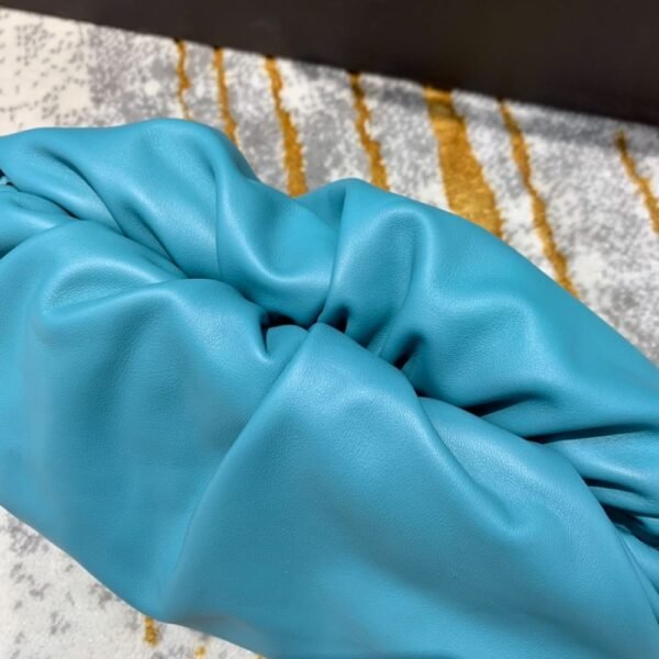 Bottega Veneta The Chain Pouch Blue 620230