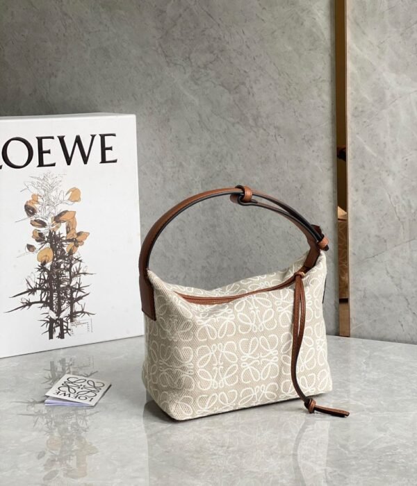 Loewe Bag Cubi White