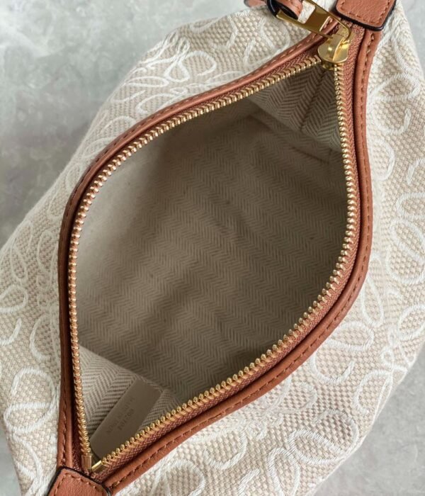 Loewe Bag Cubi White