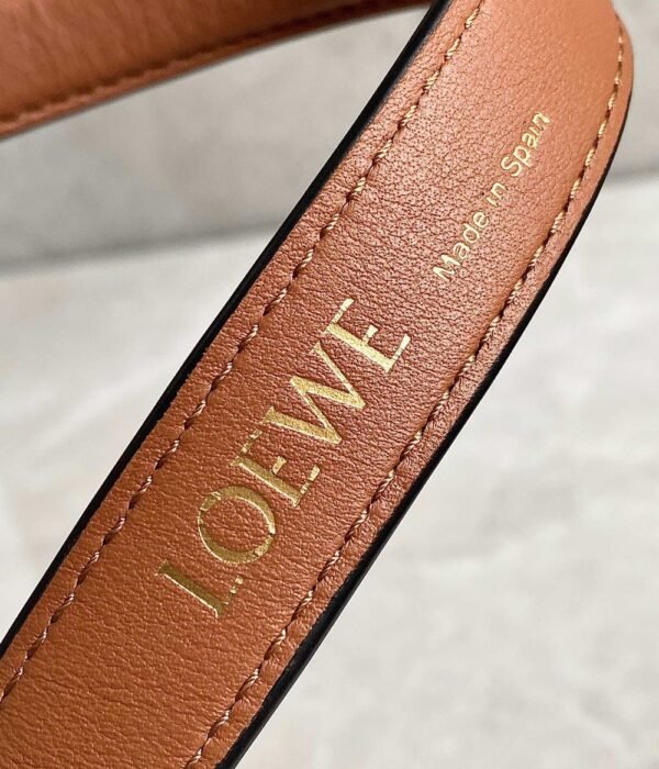 Loewe Bag Cubi White