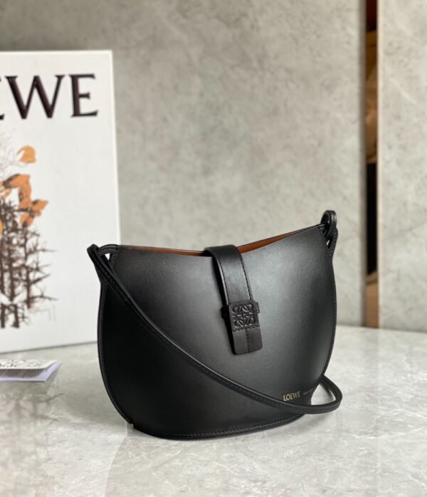 Loewe Bag Elephant Bag  19*10*16cm Black