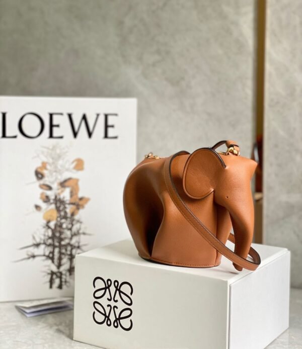 Loewe Bag Elephant Bag  19*10*16cm