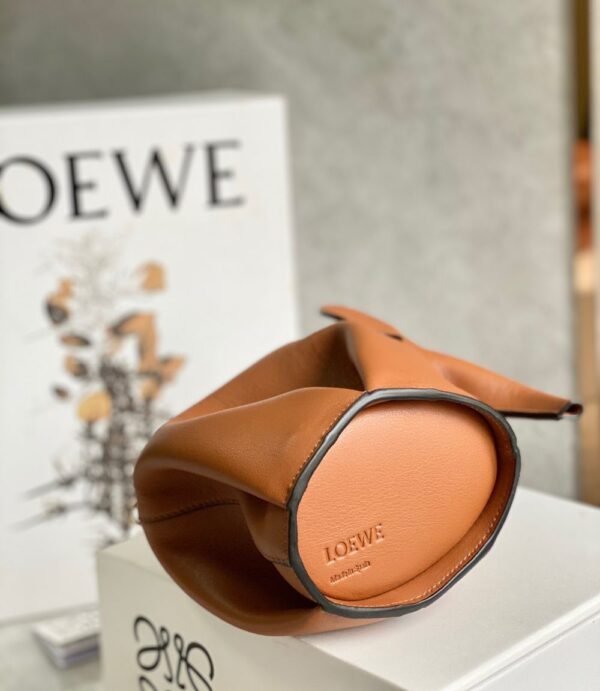 Loewe Bag Elephant Bag  19*10*16cm