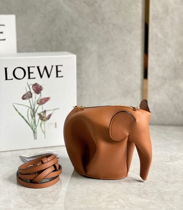 Loewe Bag Elephant Bag  19*10*16cm