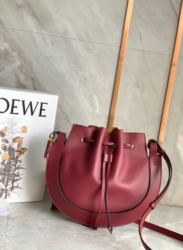 Loewe Bag Horseshoe 27*26*11 cm Red
