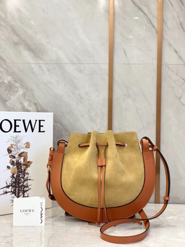 Loewe Bag Horseshoe 27*26*11 cm