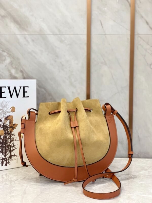 Loewe Bag Horseshoe 27*26*11 cm