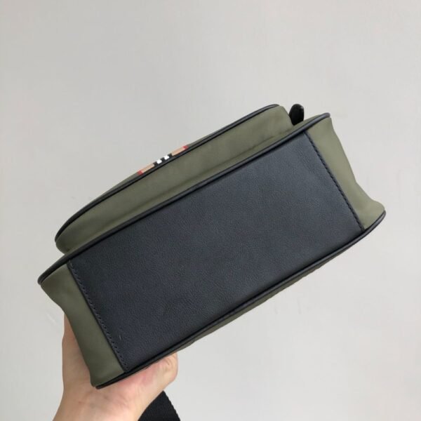 Burberry Bag Camera Bag 23X16X8.5cm Green