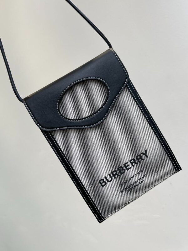 Burberry Bag Phone Bag 22X15cm 39474790 Black