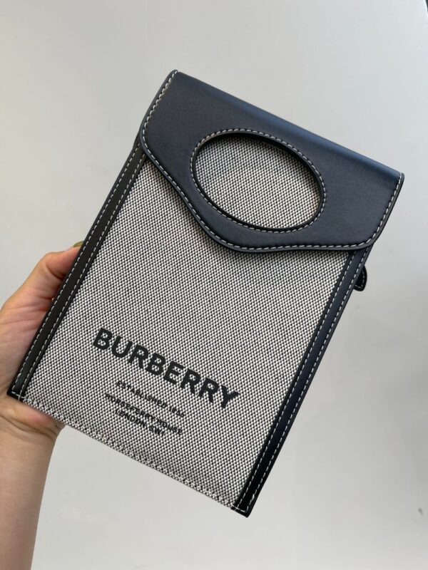 Burberry Bag Phone Bag 22X15cm 39474790 Black