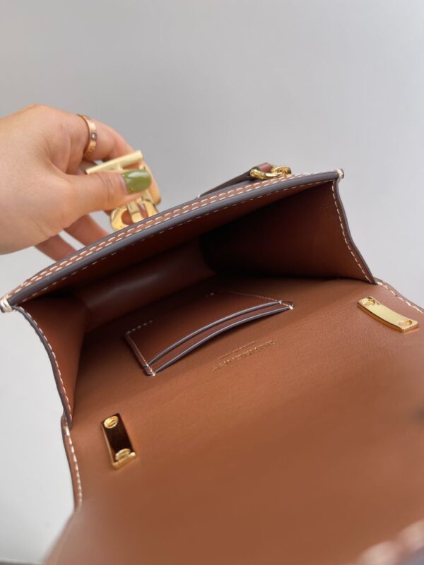 Burberry Bag Robin Brown