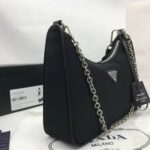 Burberry Bag Nylon Hobo  1BH204