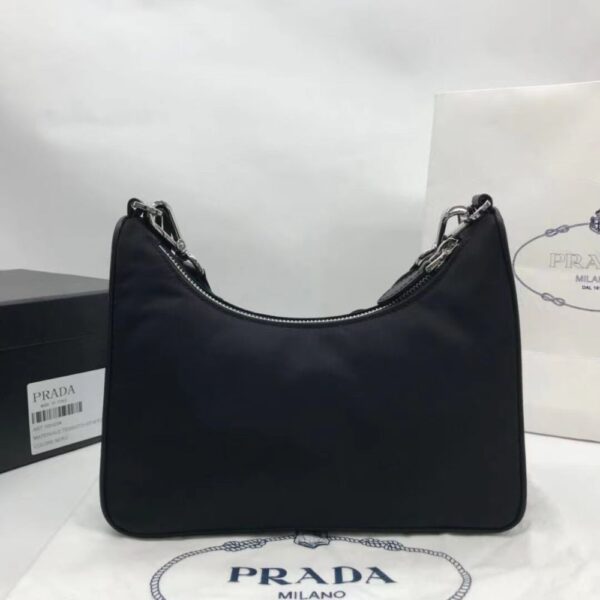 Burberry Bag Nylon Hobo  1BH204