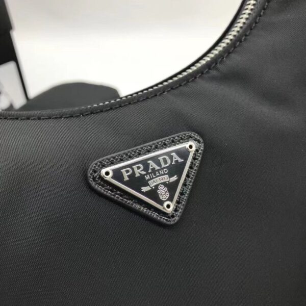 Burberry Bag Nylon Hobo  1BH204