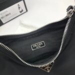 Burberry Bag Nylon Hobo  1BH204