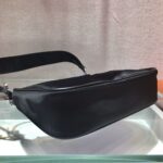 Burberry Bag Nylon Hobo  1BH204 Black