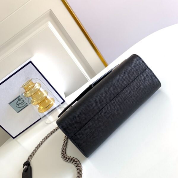 Burberry Bag Shoulder Bag 1BD127 Black