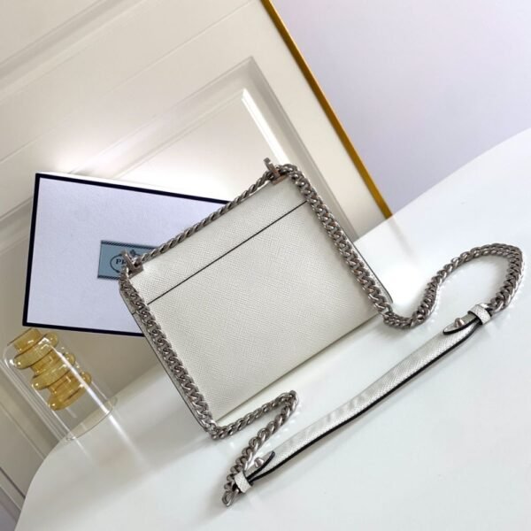 Burberry Bag Shoulder Bag 1BD127 White