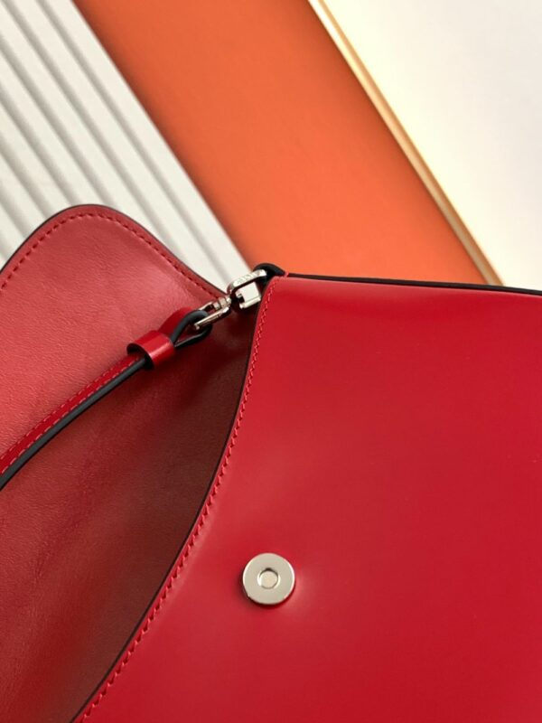 Burberry Bag Cleo 1BD311   Red