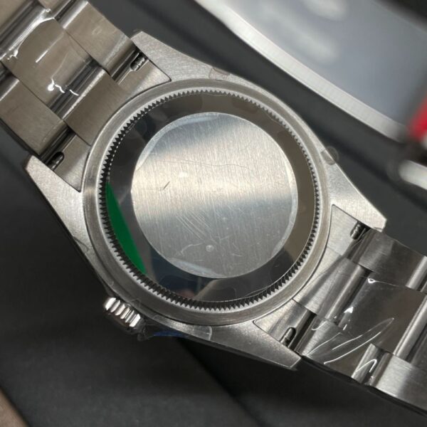 ROLEX OYSTER PERPETUAL 126000