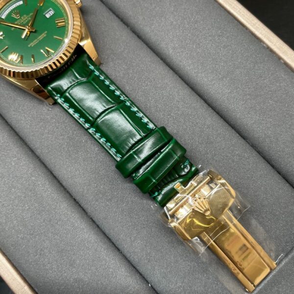 ROLEX AY-DATE 228238