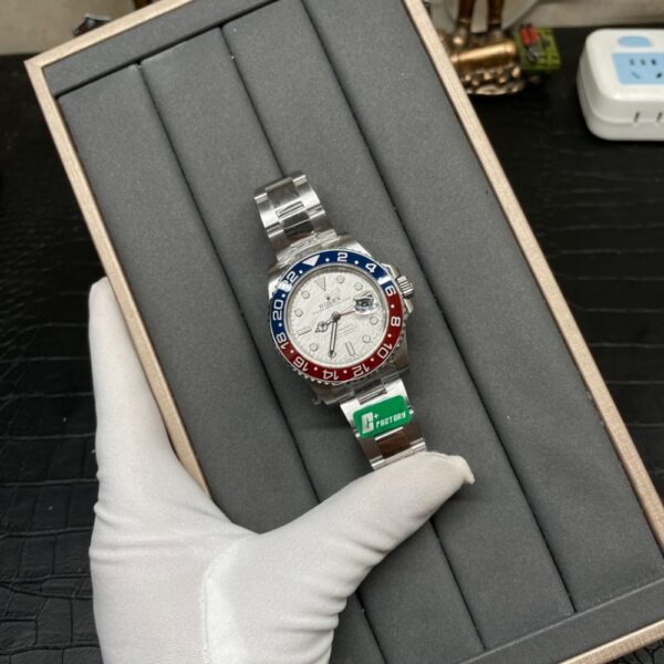 ROLEX GMT-MASTER II 126710BLRO