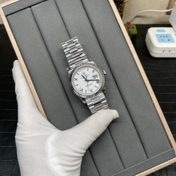 ROLEX DAY-DATE 228239