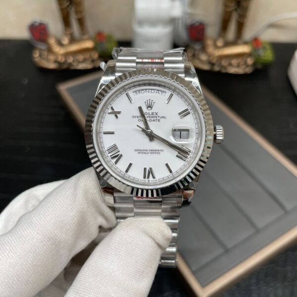 ROLEX DAY-DATE 228239