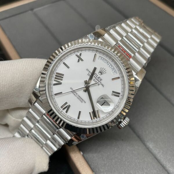 ROLEX DAY-DATE 228239