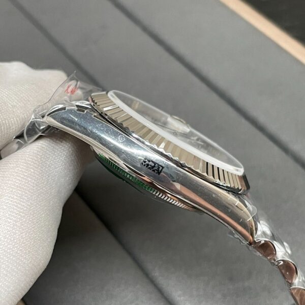 ROLEX DAY-DATE 228239