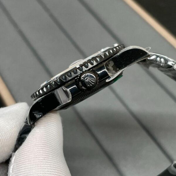 ROLEX SUBMARINER 126610LN