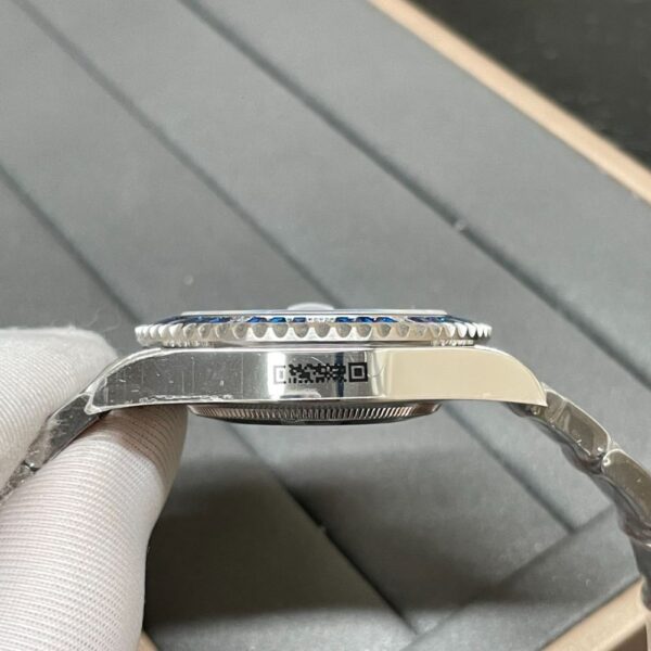 ROLEX SUBMARINER 126619LB