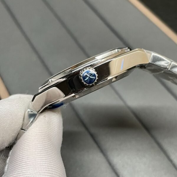 Vacheron Constantin OVERSEAS 4500V/110A-B126