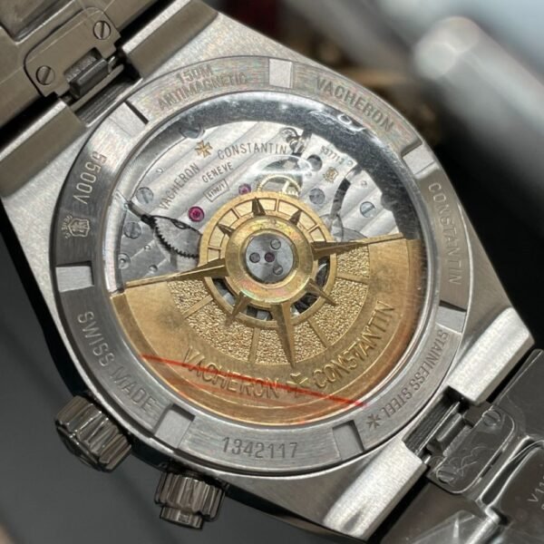 Vacheron Constantin OVERSEAS 7900V/110A-B334