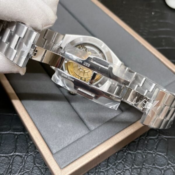 Vacheron Constantin OVERSEAS 5520V/210A-B481