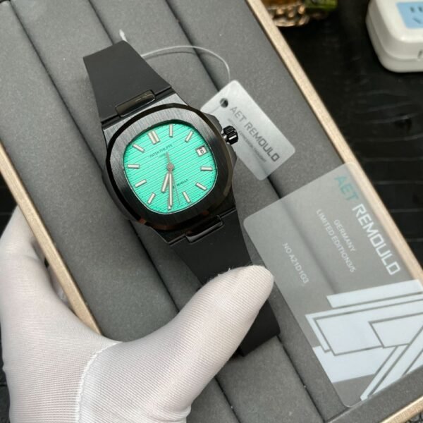 PATEK PHILIPPE Tiffany 5711