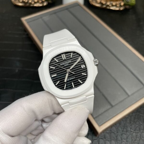 PATEK PHILIPPE Tiffany 5711