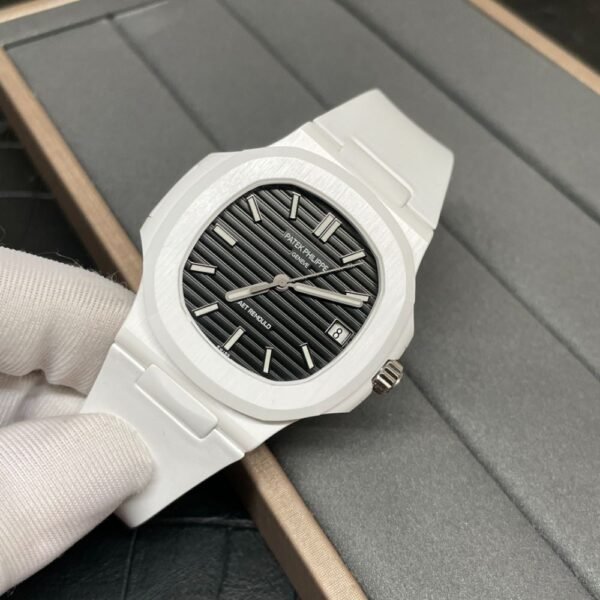 PATEK PHILIPPE Tiffany 5711