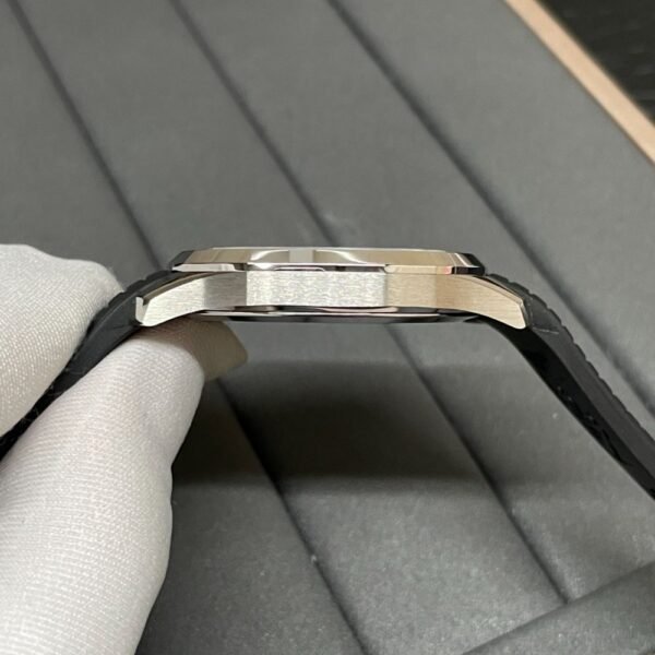 PATEK PHILIPPE AQUANAUT 5167A-001