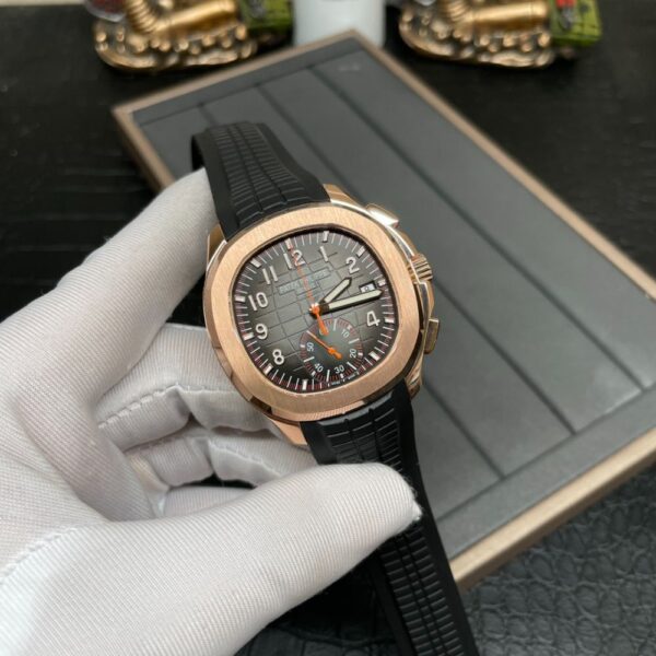 PATEK PHILIPPE Aquanaut 5968A-001