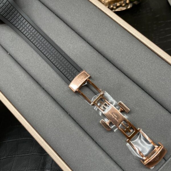 PATEK PHILIPPE Aquanaut 5968A-001