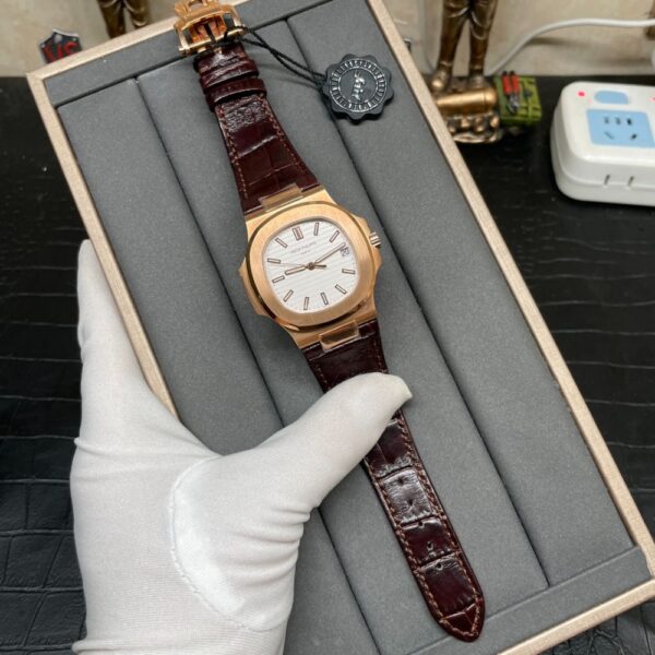 PATEK PHILIPPE NAUTILUS 5711/1A